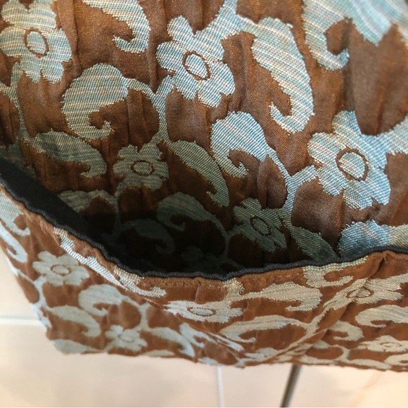 Maruca Shoulder Bag - Picture 2 of 4